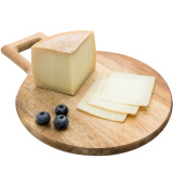 Сыр овечий фермерский Margot Fromages 45% кг  Сыр овечий фермерский Margot Fromages 45% кг