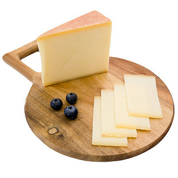 Сыр RSC  Грюнбергер  выдержанный сегмент кг Сыр RSC  Грюнбергер  выдержанный сегмент кг